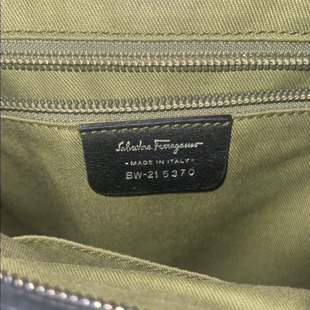 Salvatore Ferragamo Black Marissa Shoulder Bag - Picture 10 of 12